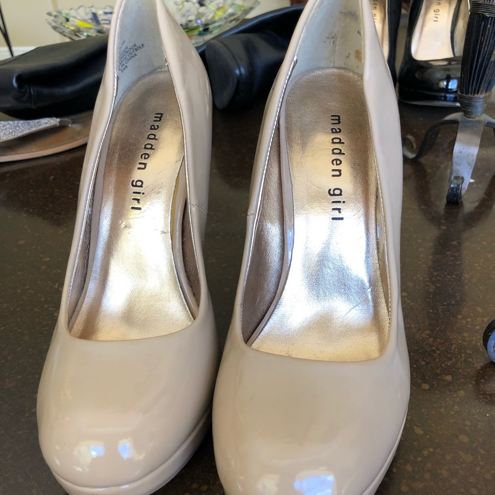 madden girl pumps